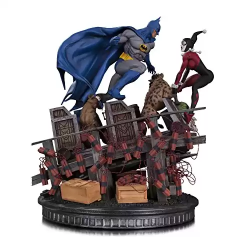 Batman vs. Harley Quinn Battle Statue